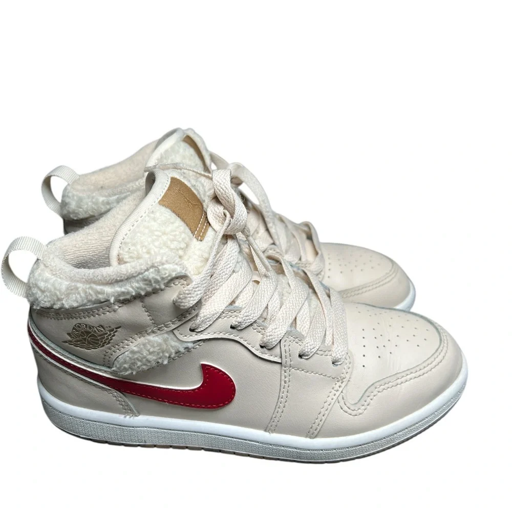 Nike Jordan 1 Mid utility big Kids High-Top Sneakers size 2